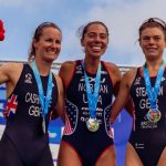 Grace Norman, Claire Cashmore y Lauren Steadman - podio en la World Triathlon Para Series Swansea 2023