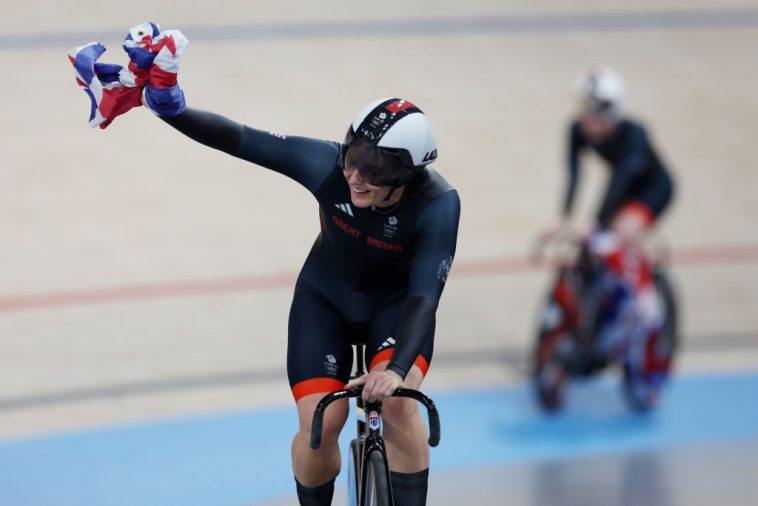 'Girl power!': los récords mundiales se desploman cuando las velocistas por equipos arrasan en el velódromo de los Juegos Olímpicos de París