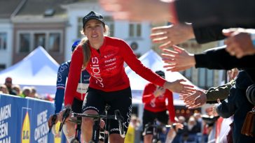 Josie Talbot avanza al WorldTour con Liv AlUla Jayco en 2025