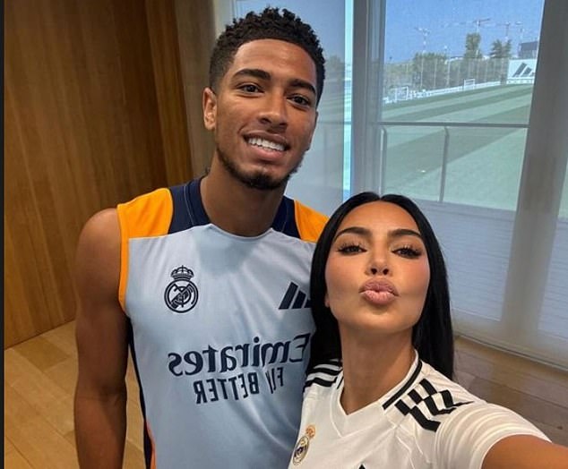 Jude Bellingham posó para una selfie con Kim Kardashian antes de publicarla en Instagram