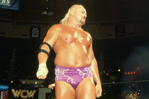 La leyenda de la WCW Kevin Sullivan muere pocos meses después de un "accidente devastador" mientras los exalumnos de la WWE le rinden tributo