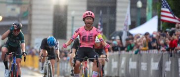 Coryn Labecki (EF Education-Cannondale) se lleva la victoria en el critérium femenino de élite