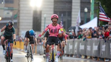 Coryn Labecki (EF Education-Cannondale) se lleva la victoria en el critérium femenino de élite