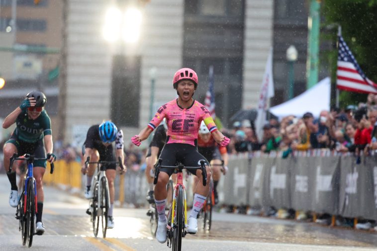 Coryn Labecki (EF Education-Cannondale) se lleva la victoria en el critérium femenino de élite