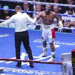 Floyd Mayweather tuvo un árbitro expulsado de su pelea contra John Gotti III