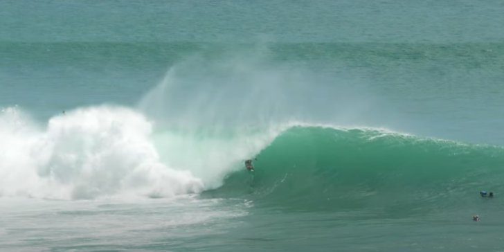 Mason Ho, Clay Marzo y más puntuación profesional Magic Padang Padang