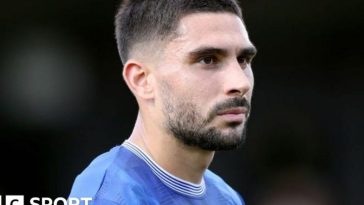 Neal Maupay playing for Everton in a pre-season friendly