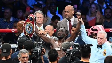 Terence Crawford se convirtió en campeón mundial de cuatro pesos el sábado por la noche.