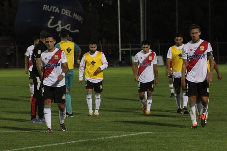 Terremoto en Primera B: ANFP le resta de seis puntos a Curicó Unido - Te Caché!