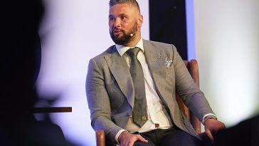 Tony Bellew ha defendido a la boxeadora Imane Khelif tras la polémica en torno a su participación en los Juegos Olímpicos de París