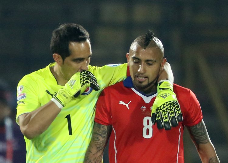 "Tú y yo sabemos que siempre…": El emotivo mensaje de Arturo Vidal a Claudio Bravo - Te Caché!