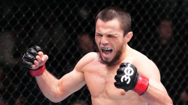 Umar Nurmagomedov vence a Cory Sandhagen y se mantiene invicto en UFC Abu Dhabi