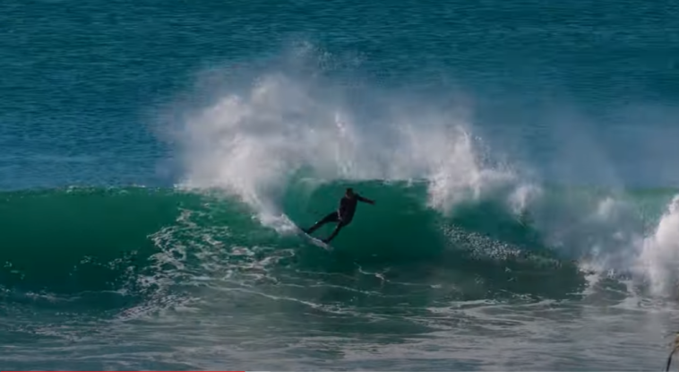 ¡REMÁ EN J-BAY KEYHOLE HACIA UNA SESIÓN DE BOMBEO CON UNA GRAN TRIPULACIÓN!