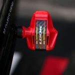 El pedal Look Keo rojo de Ben O'Connor