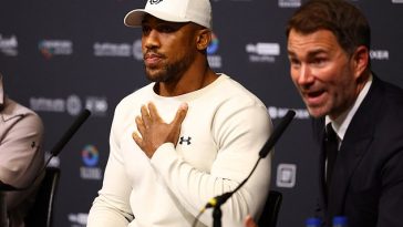 Eddie Hearn ha compartido la reacción de Anthony Joshua a su reciente afirmación de que es posible que al ex campeón solo le queden de una a tres peleas en su carrera.