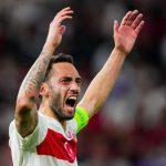 Calhanoglu hizo un sacrificio personal por Turquía ante Gales - Football Italia