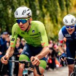 Foto de Chris AuldSWpixcom 29092024 2024 UCI Campeonato Mundial de Carretera y Paraciclismo Zurich Suiza Mens Elite Road Race Tadej Pogaar Eslovenia Pavel Sivakov Francia