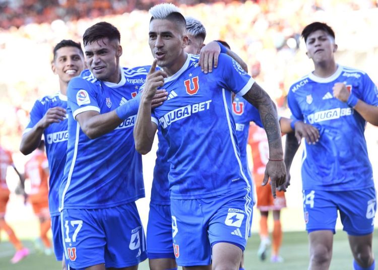 Con línea de tres: La formación de la 'U' para su partido ante Palestino - Te Caché!