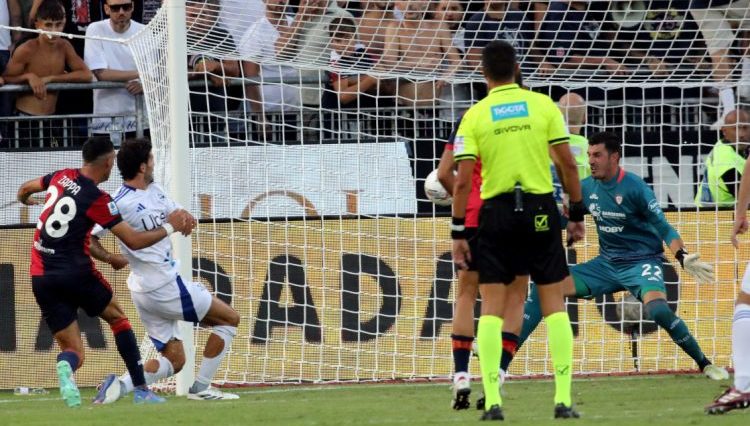 Cutrone revela amenazas e insultos impactantes después del penal fallado por el Como en la derrota por 1-0