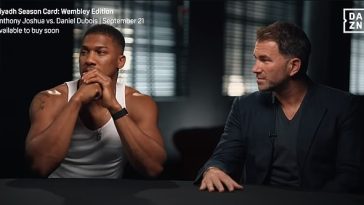 Eddie Hearn (derecha) estuvo involucrado en un acalorado debate antes de la pelea de Anthony Joshua (izquierda)