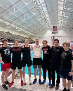 Del puesto número 1 a la División I: el campeón del club universitario Thomas Askew se une al equipo de natación universitario de UGA