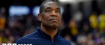 Dikembe Mutombo during a basketball match in 2020