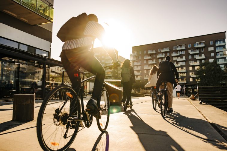 Dos millones de personas no pueden ir en bicicleta ni utilizar el servicio de transporte al trabajo, afirma Sustrans