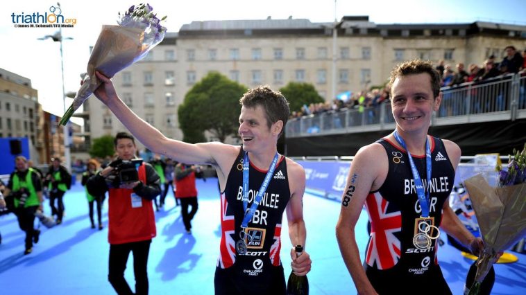 Triatlón Mundial Leeds 2017: Alistair Brownlee y Jonathan Brownlee celebran