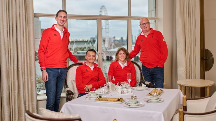 Mike Cavendish, Alex Yee, Beth Potter, Mark English - Anuncio de selección del equipo de Gran Bretaña en noviembre de 2023, Savoy Hotel