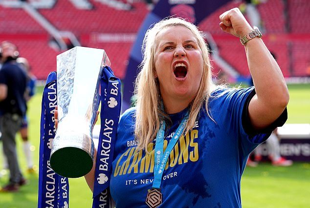 Emma Hayes ha admitido que habría considerado hacer una pausa en su carrera después de dejar el Chelsea si le pagaran como a un entrenador en el fútbol masculino.