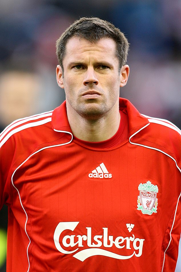 La leyenda del Liverpool, Jamie Carragher, ha pedido al club de Merseyside que recupere su antiguo logotipo