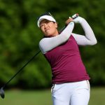 La tailandesa Jasmine Suwannapura realiza un tiro en su camino hacia el liderato de la primera ronda del Campeonato US LPGA NW Arkansas (Alex Slitz)