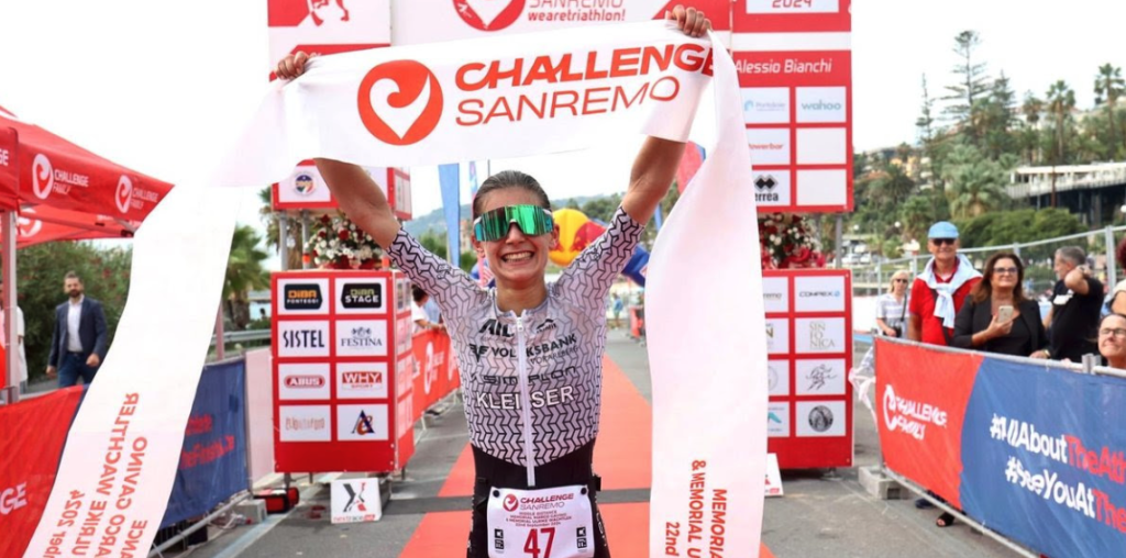 La estrella emergente Panagiotis Bitados consigue su cuarta victoria al ganar el Challenge Sanremo - Triatlón Hoy