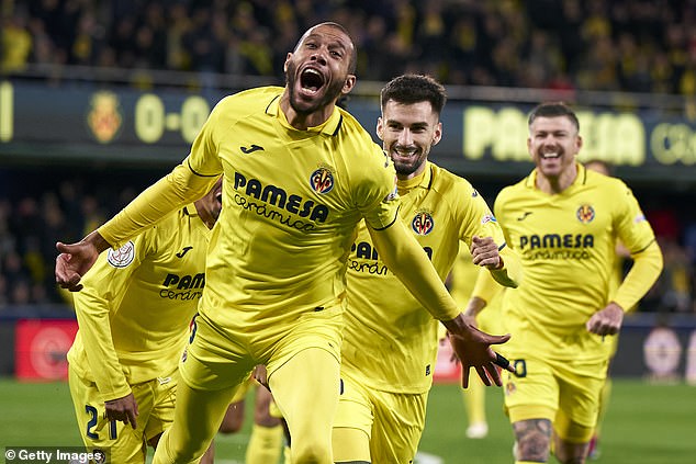 El excentrocampista del Tottenham Etienne Capoue disfrutó de una exitosa etapa de tres años en LaLiga con el Villarreal