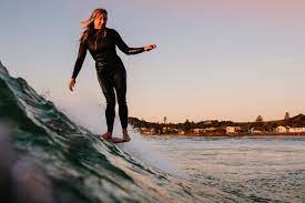 Lauren Hill: Cuestionario sobre la mujer surfista - SURFER RULE