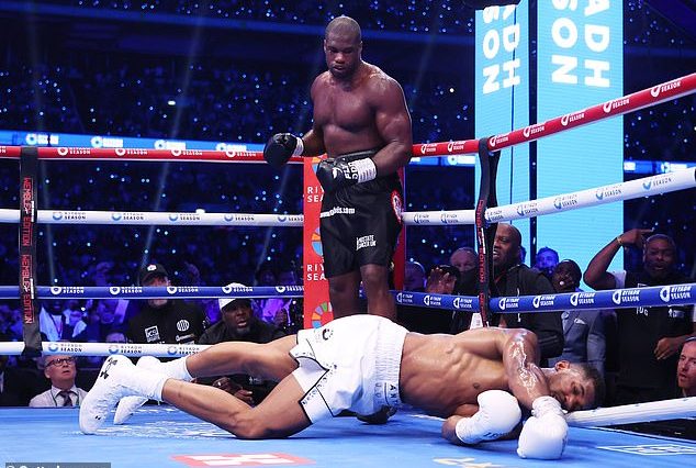 La derrota por nocaut del sábado por la noche ante Daniel Dubois puede haber sido un duro revés para Anthony Joshua, pero no será el final de su histórica carrera.