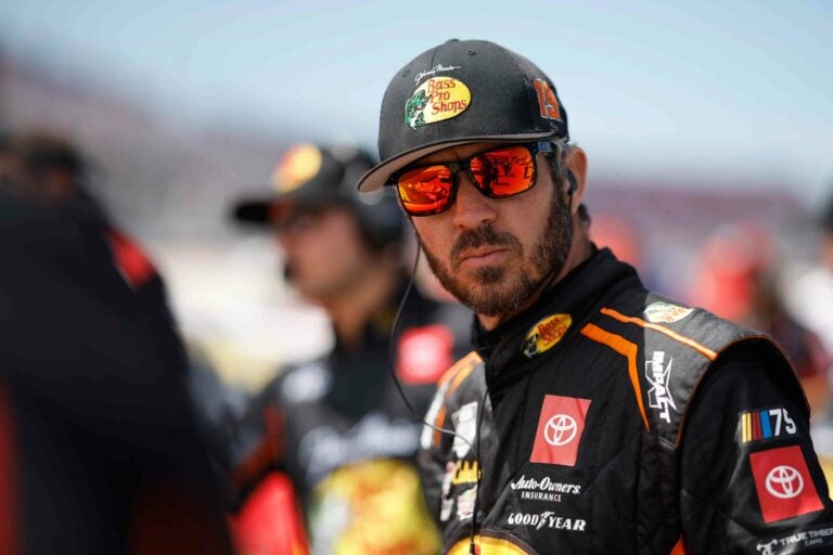 Martin Truex Jr frustrado con los pilotos de NASCAR excesivamente agresivos