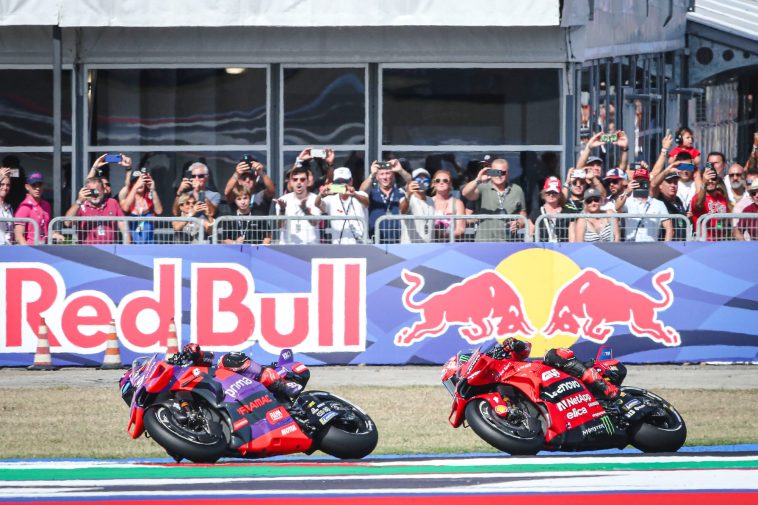 Martin le propina una sorprendente derrota a Bagnaia en el sprint de MotoGP en Misano