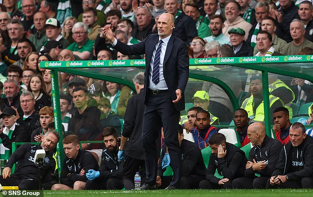 Philippe Clement no tiene a su disposición los mismos recursos que su rival, el Celtic.