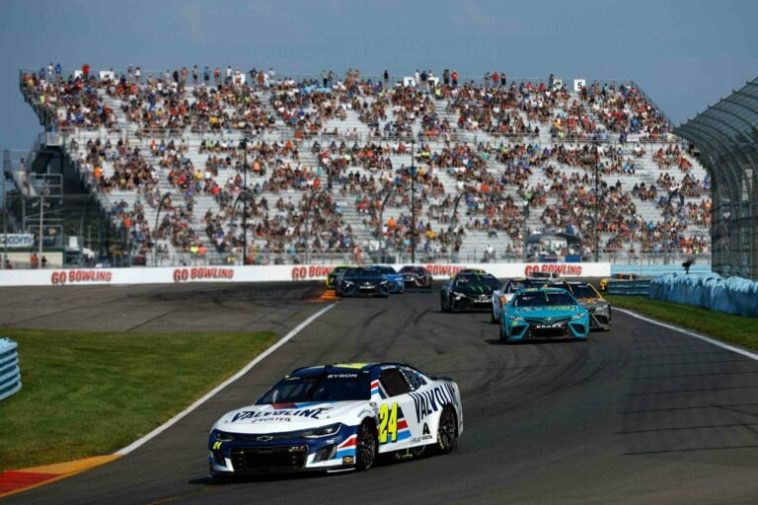 William Byron, Denny Hamlin - Watkins Glen International - Serie de la Copa NASCAR (1)