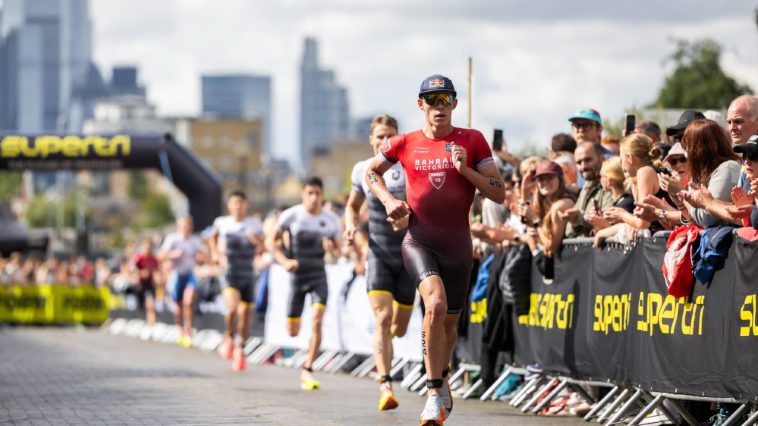 Hayden Wilde gana el Supertri de Londres 2024