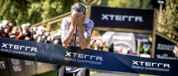 Solenne Billouin y Arthur Serrières completan el Three-Peat del Campeonato Mundial XTERRA 2024 - Triatlón Hoy