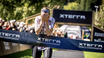 Solenne Billouin y Arthur Serrières completan el Three-Peat del Campeonato Mundial XTERRA 2024 - Triatlón Hoy