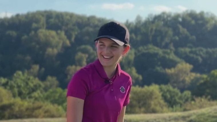 Una ronda de golf con un fenómeno de primer año de 14 años