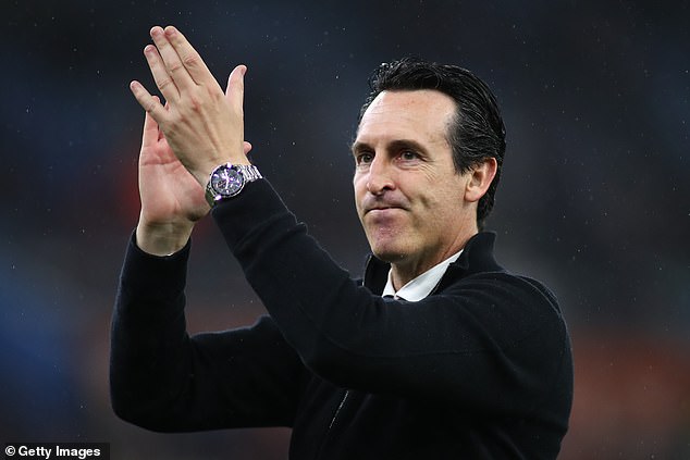 Unai Emery insta a los aficionados del Villa a seguir apoyando al equipo en medio del enojo por el alto precio de las entradas de la Liga de Campeones