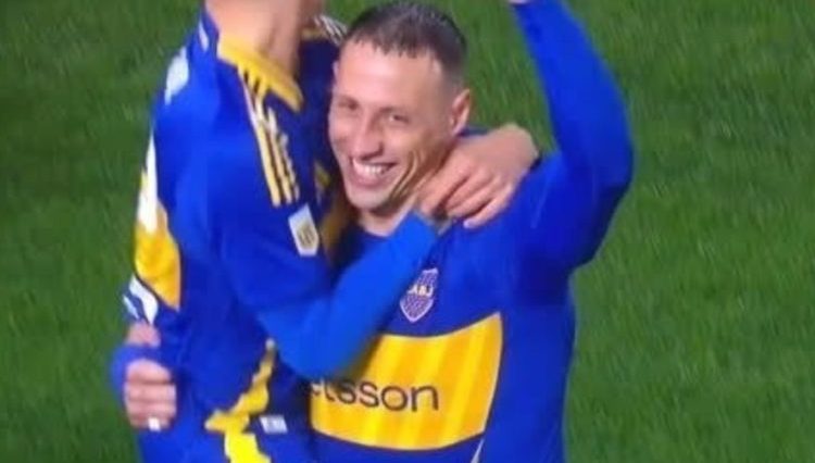 Video: el golazo de tiro libre de Lema para el 1-0 de Boca :: Olé