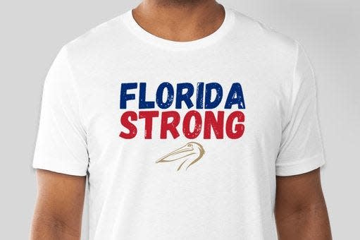 Annika y Pelican Golf Club se han asociado para crear "Florida fuerte" Camisetas y sudaderas que benefician los esfuerzos de recuperación de huracanes en Florida. (foto cortesía)