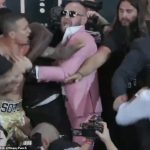 Conor McGregor intervino para detener una pelea entre Franco Tenaglia y Tony Soto