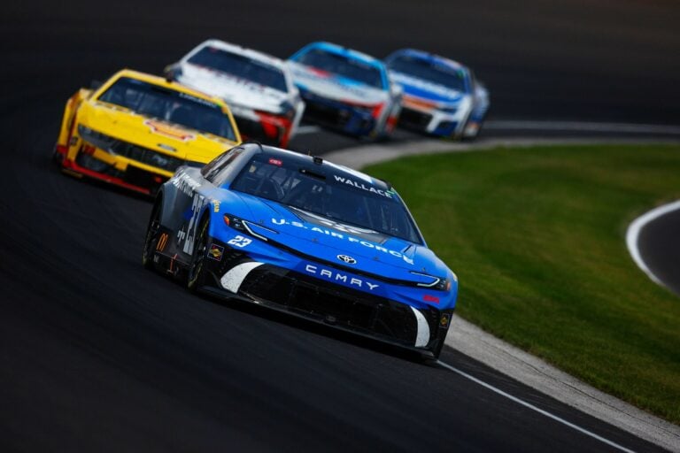 Demanda de NASCAR abierta por 23XI Racing y Front Row Motorsports