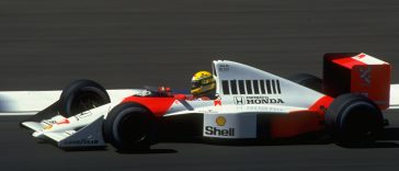 El McLaren MP4/5B de Senna, ganador del título, dará la vuelta a Interlagos en el homenaje al Gran Premio de Sao Paulo